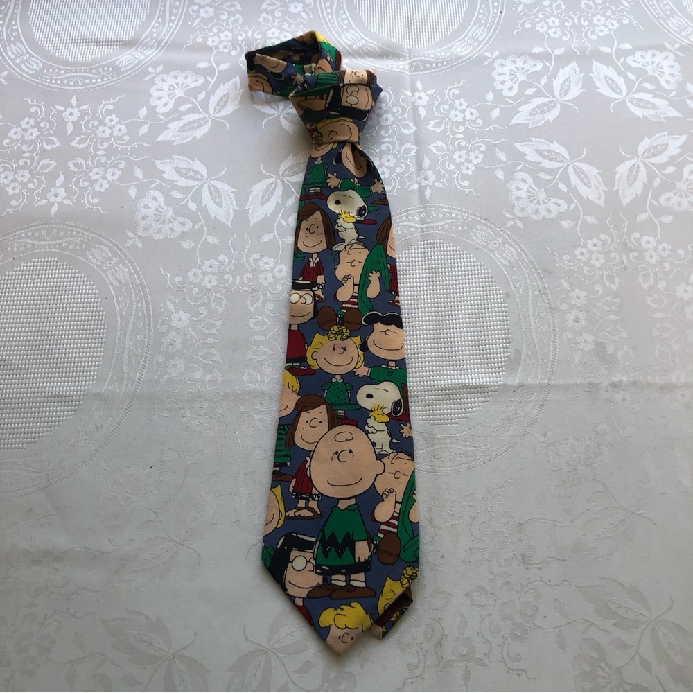 Peanuts Gang Men’s Novelty Neck-Tie Vintage 100% Silk Charlie Brown Multicolored